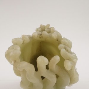 Une main de bouddha en jade sculpté, Dynastie Qing, 18e — photo 13