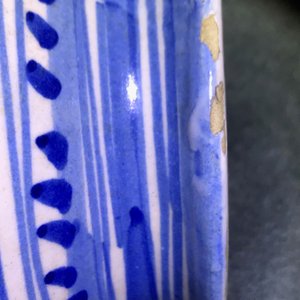 Une paire d'albarelli en majolique italienne à décor a foglie, 17ème — photo 11