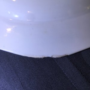 Une paire d'assiettes armoriées en porcelaine de Chine pour le marché français, Qianlong — photo 6