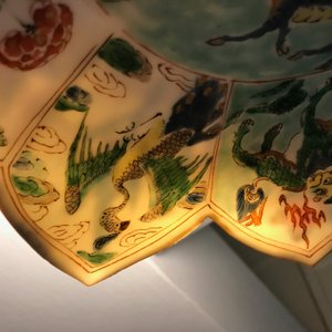 Une paire d'assiettes en forme de lotus en porcelaine de Chine famille verte, Kangxi — photo 12