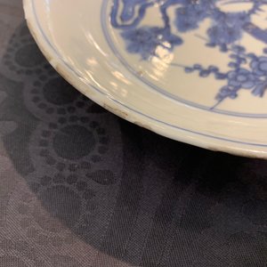 Une paire d'assiettes en porcelaine de Chine bleu et blanc, marque de Chenghua, Wanli — photo 4