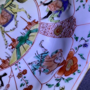 Une paire d'assiettes en porcelaine de Chine famille verte en forme de lotus, Kangxi — photo 11