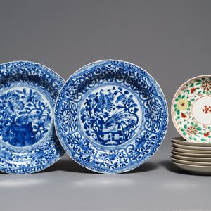 Une paire d'assiettes et 8 soucoupes en porcelaine de Chine, Kangxi — photo 1