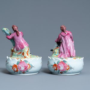 Une paire de beurriers couverts en faïence polychrome de Delft de type 'petit feu', 18ème — photo 4
