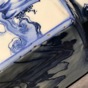 Une paire de boîtes à thé en porcelaine de Chine bleu et blanc à décor d'immortels, Wanli — photo 20