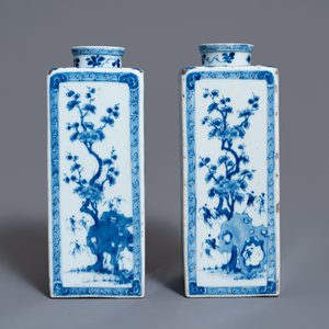 Une paire de boîtes à thé en porcelaine de Chine en bleu et blanc, Kangxi — photo 3