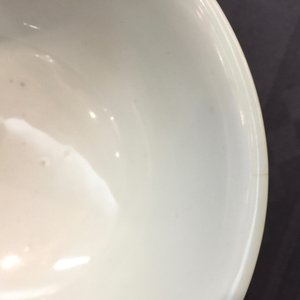 Une paire de bols aux dragons en porcelaine de Chine vert et aubergine, marque et époque de Kangxi — photo 14
