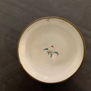 Une paire de bols couverts en émaux de Canton, Yongzheng/Qianlong — photo 25
