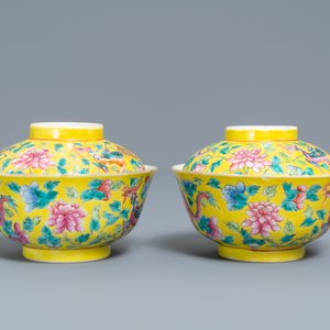 Une paire de bols couverts en porcelaine de Chine famille rose à décor de dragons et phénix, 19ème — photo 2