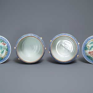 Une paire de bols couverts en porcelaine de Chine famille rose, marque de Qianlong, République — photo 6