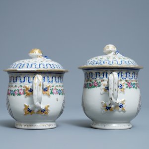 Une paire de bols couverts sur présentoirs en porcelaine de Chine famille rose, Qianlong — photo 6