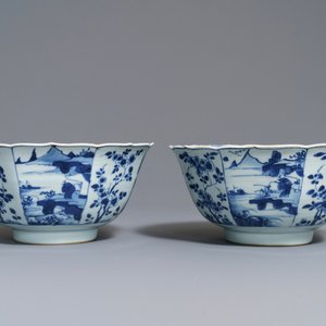 Une paire de bols de forme octagonale en porcelaine de Chine bleu et blanc, Kangxi — photo 5
