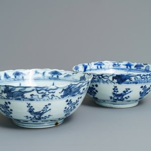 Une paire de bols en porcelaine de Chine bleu et blanc, Wanli — photo 1