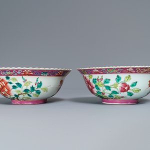 Une paire de bols en porcelaine de Chine famille rose pour le marché Peranakan ou Straits, 19ème — photo 3