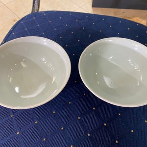 Une paire de bols en porcelaine de Chine rouge de rubis monochrome, marque et époque de Jiaqing — photo 14