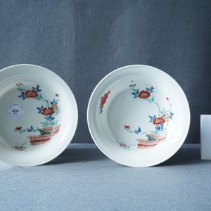 Une paire de bols en porcelaine Kakiemon, Japon, Edo, 17/18ème — photo 9