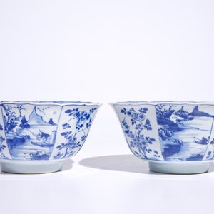 Une paire de bols octogonaux en porcelaine de Chine bleu et blanc, Kangxi — photo 2