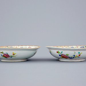 Une paire de bols ovales en porcelaine de Chine pour l'export à décor "Pompadour", vers 1745 — photo 6