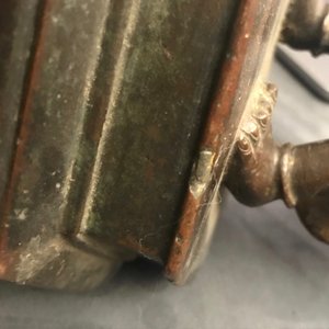 Une paire de bougeoirs en bronze, Chine, Ming — photo 23