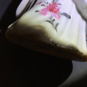 Une paire de bougeoirs en forme de femmes en porcelaine de Chine famille rose, Qianlong — photo 55