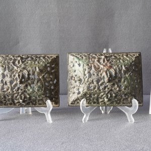 Une paire de brûle-parfums aux couvercles ajourés en bronze de style Ming, Chine, 19ème — photo 18