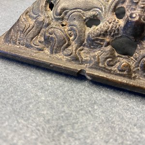 Une paire de brûle-parfums aux couvercles ajourés en bronze de style Ming, Chine, 19ème — photo 20
