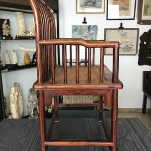 Une paire de chaises en bois huanghuali, Chine, République — photo 23