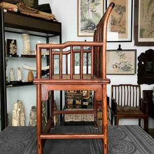 Une paire de chaises en bois huanghuali, Chine, République — photo 42