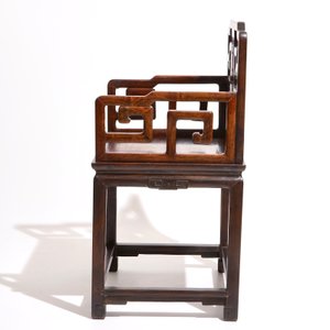 Une paire de chaises en bois sculpté, 19ème — photo 5