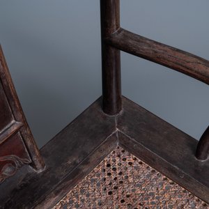 Une paire de chaises en bois sculpté, Chine, 19ème — photo 18