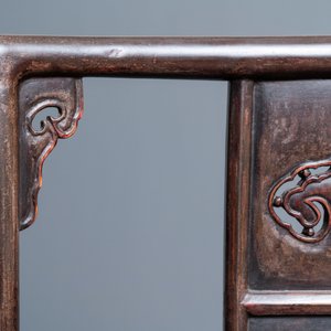 Une paire de chaises en bois sculpté, Chine, 19ème — photo 20