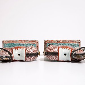 Une paire de chevaux en faïence de Delft polychrome petit feu, 18ème — photo 8