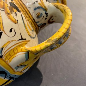 Une paire de chevrettes armoriées en majolique italienne, Deruta ou Ombrie, 17ème — photo 9
