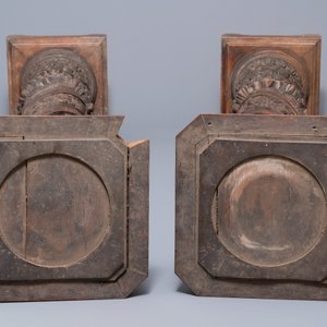 Une paire de colonnes ajourées en chêne aux chapiteaux corinthiens, 17ème — photo 6