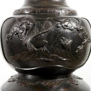 Une paire de colonnes d'éclairage en bronze, Japon, Meiji, 19ème — photo 7