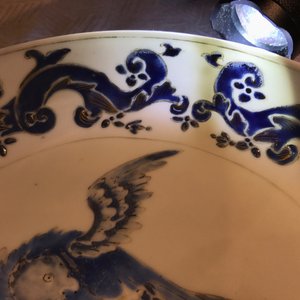Une paire de coupes aux perroquets en porcelaine de Chine coquille d'oeuf des 'Ateliers Pronk', Yongzheng/Qianlong — photo 3
