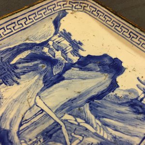 Une paire de coupes carrées en émail de Canton bleu et blanc, Chine, 18ème — photo 4