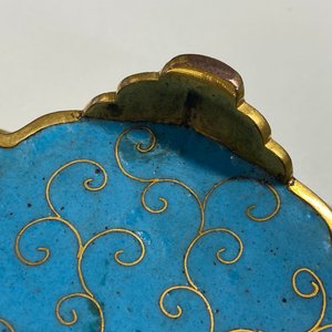 Une paire de coupes en forme de fleur en émaux cloisonnés, Chine, Qianlong — photo 32
