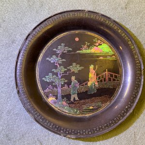 Une paire de coupes en laque burgauté, Chine, Kangxi — photo 3