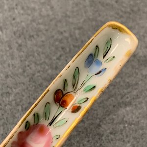 Une paire de cuillères en porcelaine de Chine Bencharong pour le marché thai, 19ème — photo 11