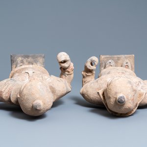 Une paire de figures de gardiens 'Lokapala' en terre cuite polychromée, Chine, Tang — photo 6