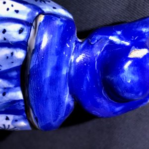 Une paire de figures de joueurs de vielle en faïence de Delft en bleu et blanc, 18ème — photo 26