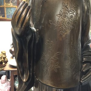 Une paire de grandes figures aux têtes amovibles en bronze, Chine pour le Vietnam, 19ème — photo 45