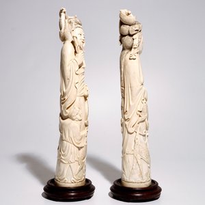 Une paire de grandes figures de pêcheurs en ivoire sculpté, Chine, 19/20ème — photo 2