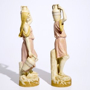 Une paire de grandes figures de style grec, Royal Dux, Bohême, début du 20ème — photo 5