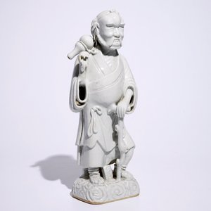 Une paire de grandes figures d'immortels en blanc de Chine de Dehua, 18/19ème — photo 2
