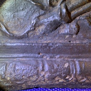 Une paire de grands modèles de lions en fer de fonte, marque et époque de Ming — photo 14