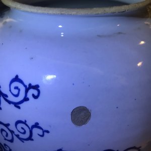 Une paire de grands pots à tabac en faïence de Delft bleu et blanc, 18ème — photo 8