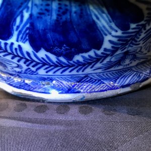Une paire de grands vases couverts en faïence de Delft bleu et blanc, 18ème — photo 29