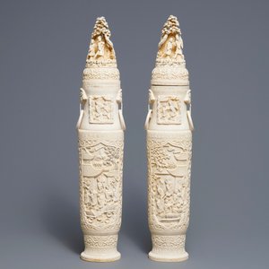Une paire de grands vases couverts en ivoire, Chine, vers 1900 — photo 2
